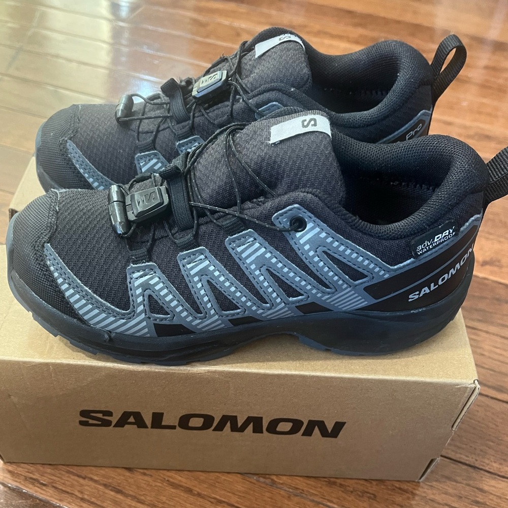 Salomon Black and blue/Gray Athletic Shoes